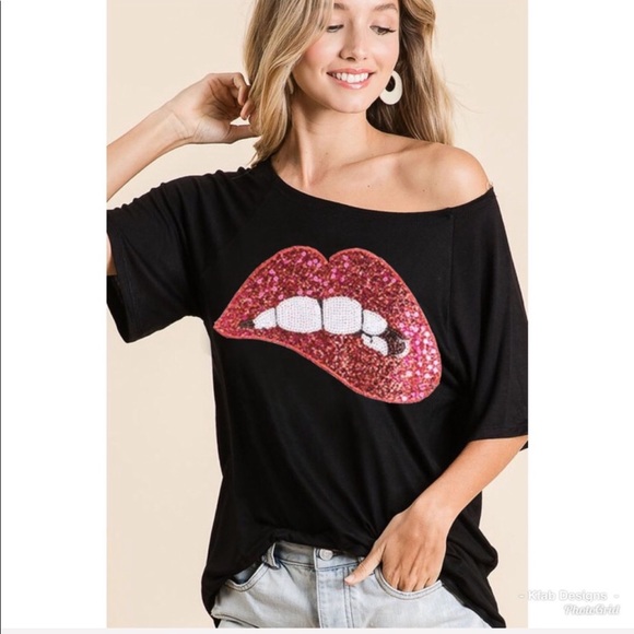 🥰LAST 1! Sequin Lips💋Raglan Relaxed Fit Top! - Picture 4 of 5